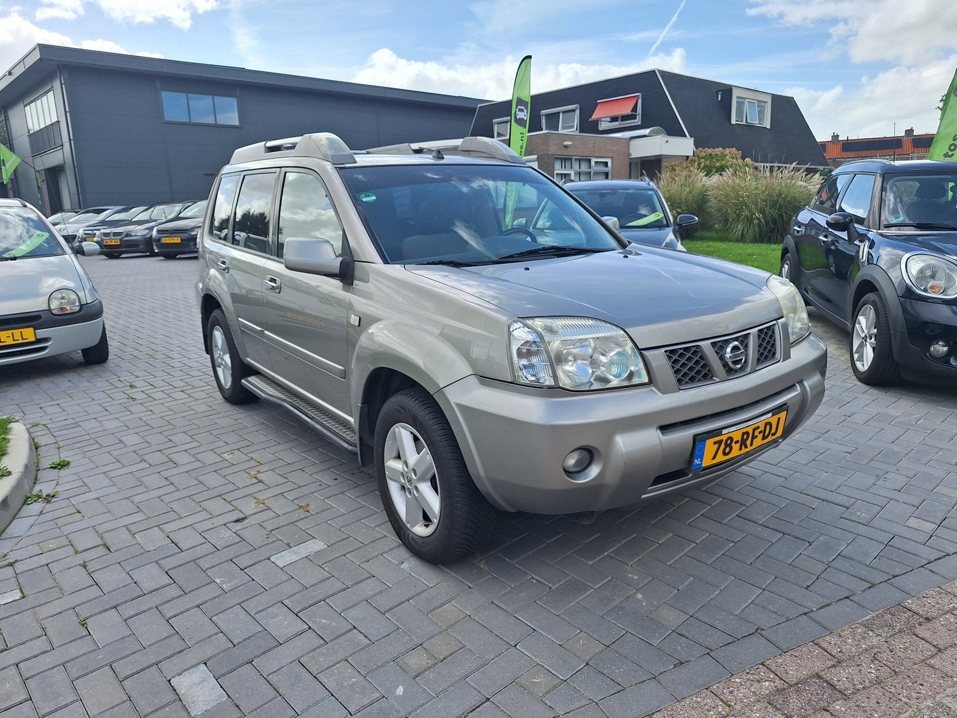 Nissan X-Trail 2.5 Sport Outdoor / Nette auto / APK april 20, Auto's, Automatische klimaatregeling, Gebruikt, 4 cilinders, 2000 kg