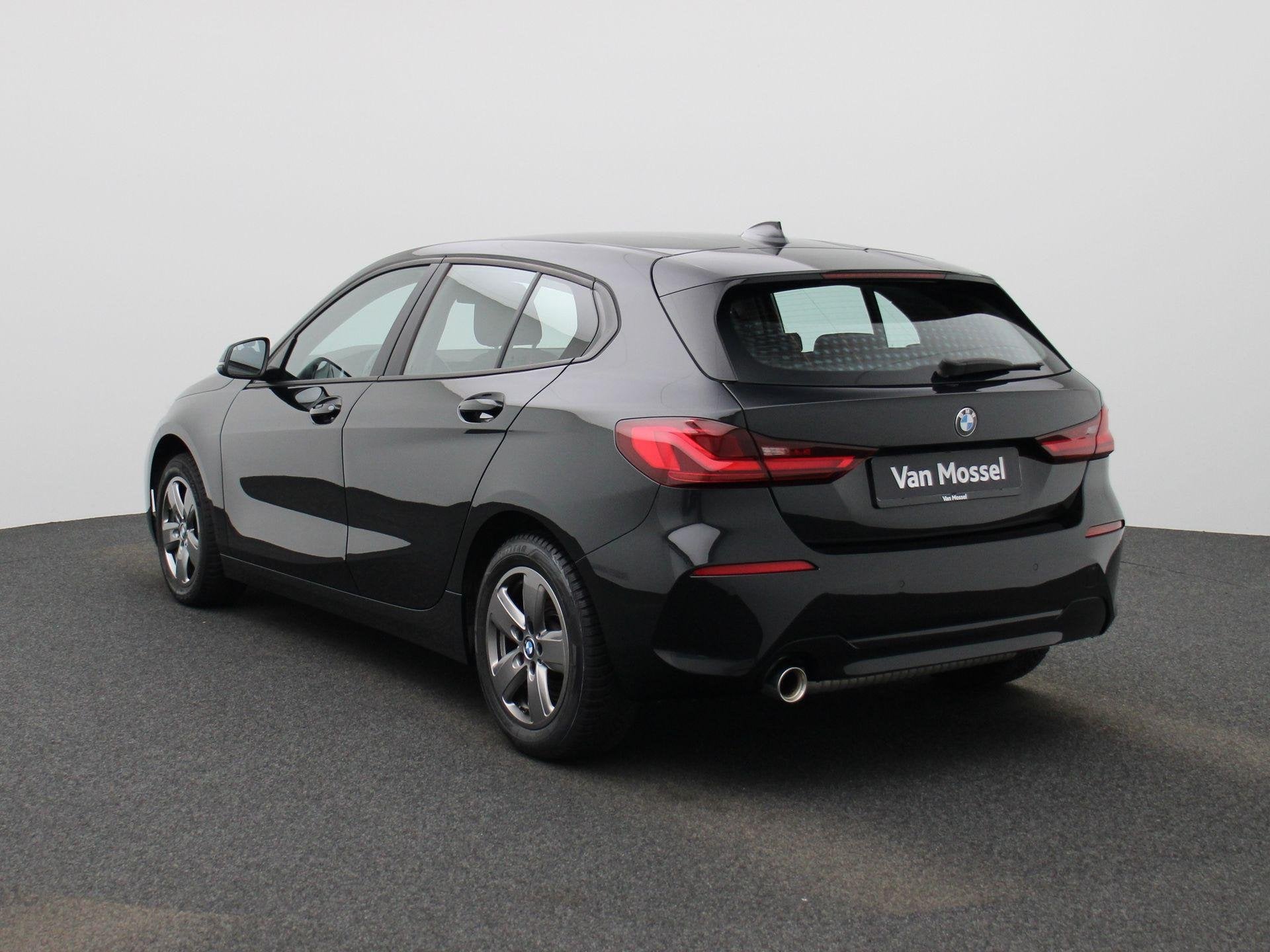 BMW 1-serie 116i Executive | Automaat | Parkeer sensoren | N, Auto's, 12 maanden, Stof, Gebruikt, Euro 6