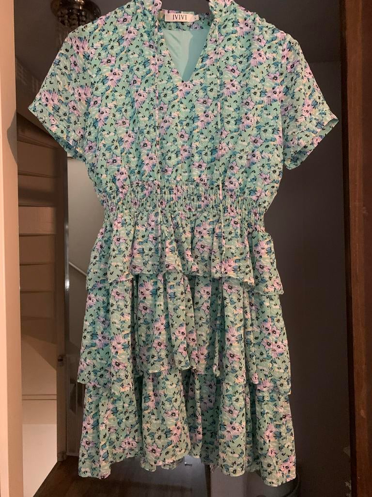Zomers bloemenjurkje met ruches - IVIVI, Maat 42/44 (L), Ophalen of Verzenden, Zo goed als nieuw, Boven de knie