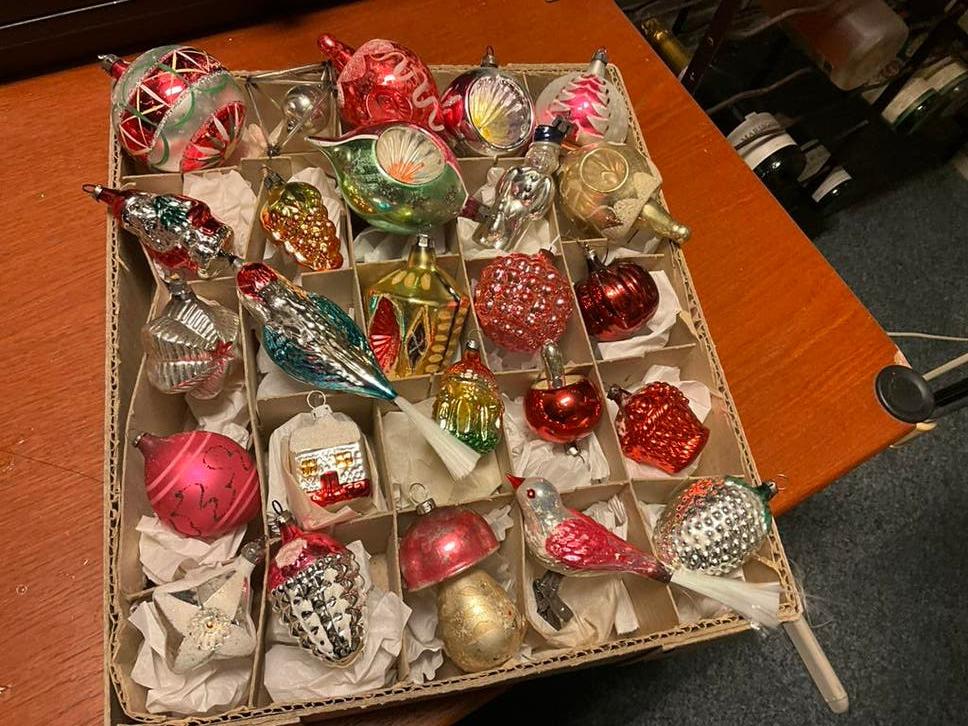 25 ANTIEKE KERSTBALLEN KLEUR 125 EURO, Diversen, Kerst, Ophalen of Verzenden, Zo goed als nieuw
