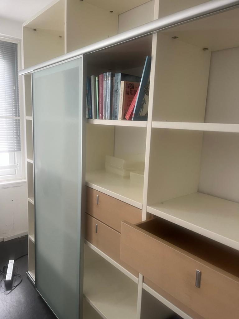 Wand-stellingkast 4 laden glazen schuifdeuren, Huis en Inrichting, Kasten | Boekenkasten, Ophalen, Gebruikt, Glas, 200 cm of meer