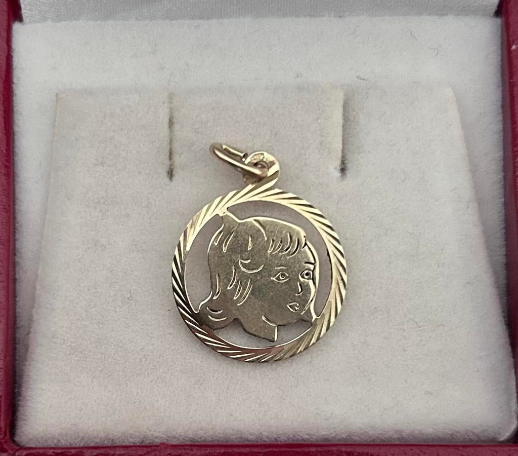 Gouden hanger met kinderkopje meisje 14 karaat, Sieraden, Tassen en Uiterlijk, Gebruikt, Overige voorstellingen, Ophalen of Verzenden