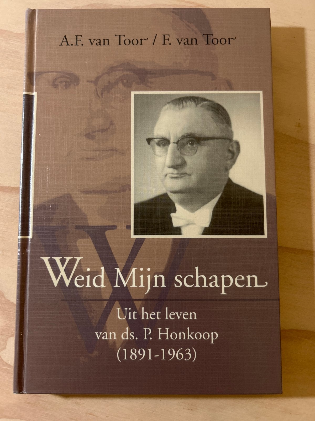 Weid Mijn schapen - Levensbeschrijving ds. P. Honkoop, Boeken, Ophalen of Verzenden, Gelezen, Christendom | Protestants