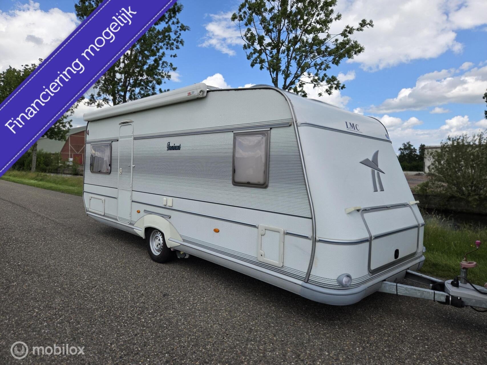 Lmc 560K1 mover luifel inruil mogelijk, Caravans en Kamperen, Vast bed, Koelkast, Rondzit, 7 tot 8 meter