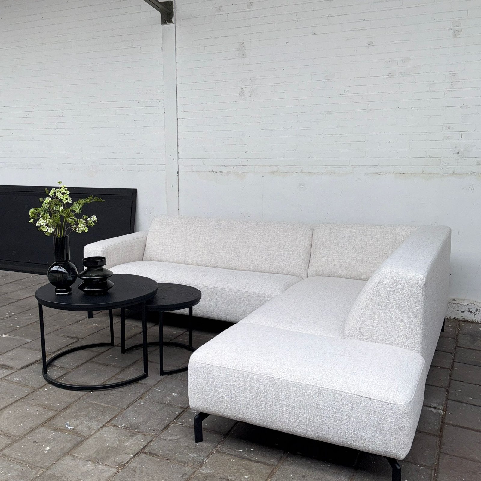 Witte Hoekbank – 265 cm, Ophalen, 250 tot 300 cm, Nieuw, 150 cm of meer