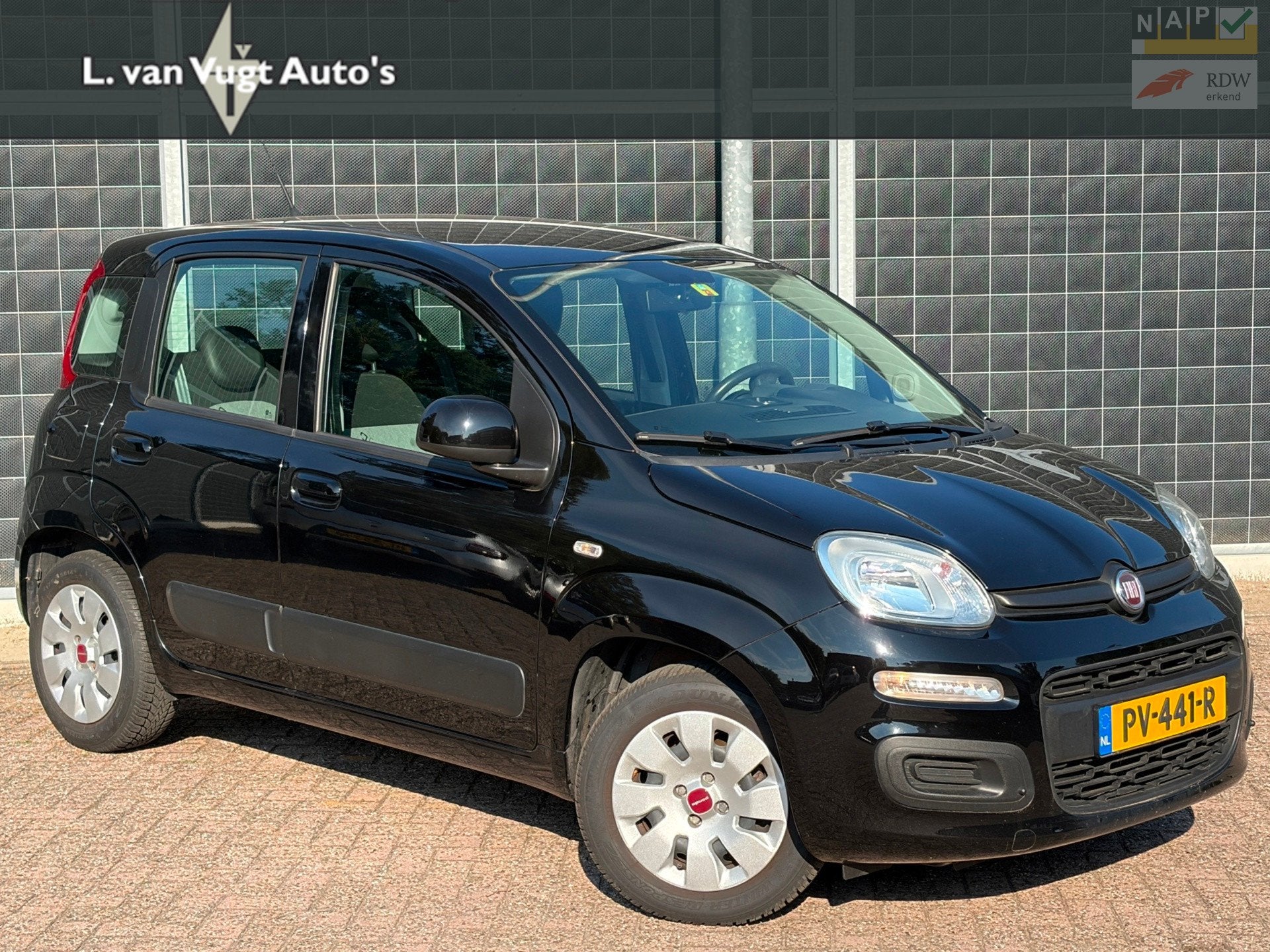 Fiat Panda 1.2 Lounge | 1 jaar garantie |, Gebruikt, Zwart, Origineel Nederlands, Bedrijf