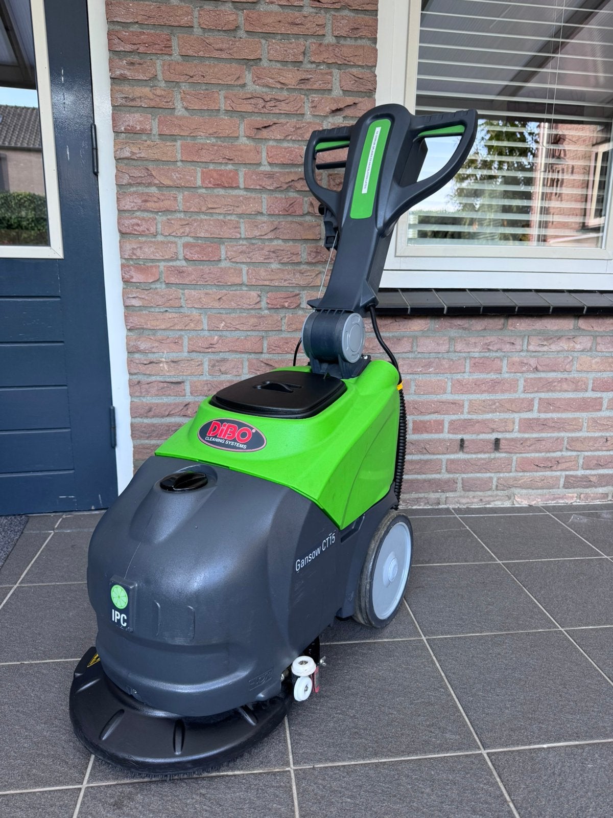 Dibo CT15B Schrobmachine op batterijen, Ophalen, Zo goed als nieuw, Schrobmachine