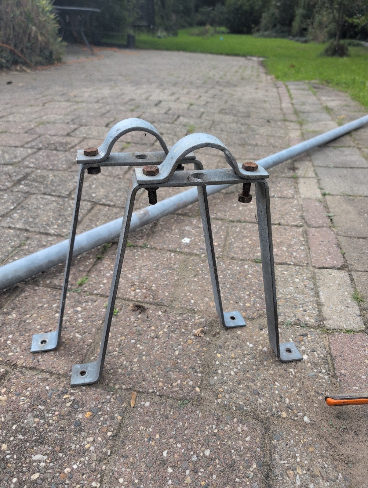 2x Beugel voor buis of paal - Gebruikt, Ophalen, Gebruikt, Minder dan 50 mm, Overige typen