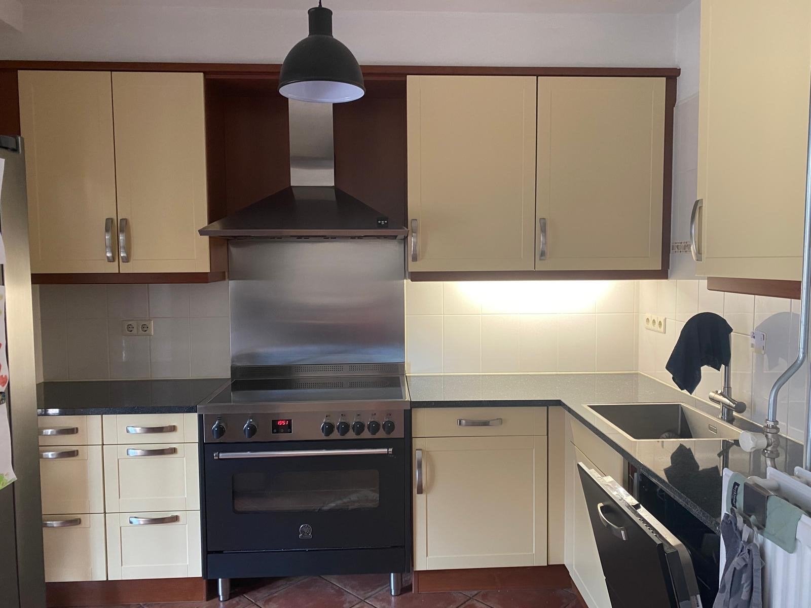 Hoekkeuken met oven, inductiekookplaat en vaatwasser, Ophalen, Gebruikt, Hoekkeuken, Crème