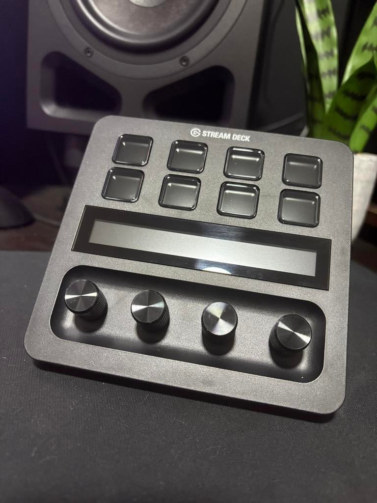 Elgato Stream Deck + met USB-C kabel, Computers en Software, Overige Computers en Software, Zo goed als nieuw, Ophalen