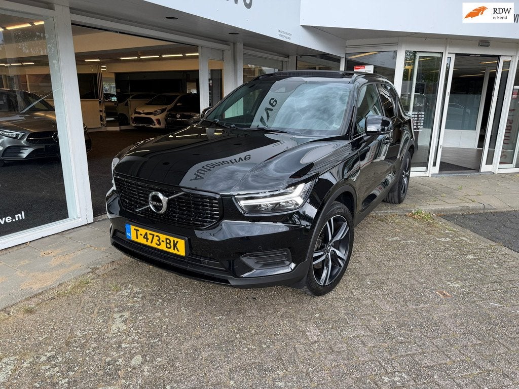 Volvo XC40 2.0 T4 R-Design, 15 km/l, 1969 cc, Alcantara, Zwart
