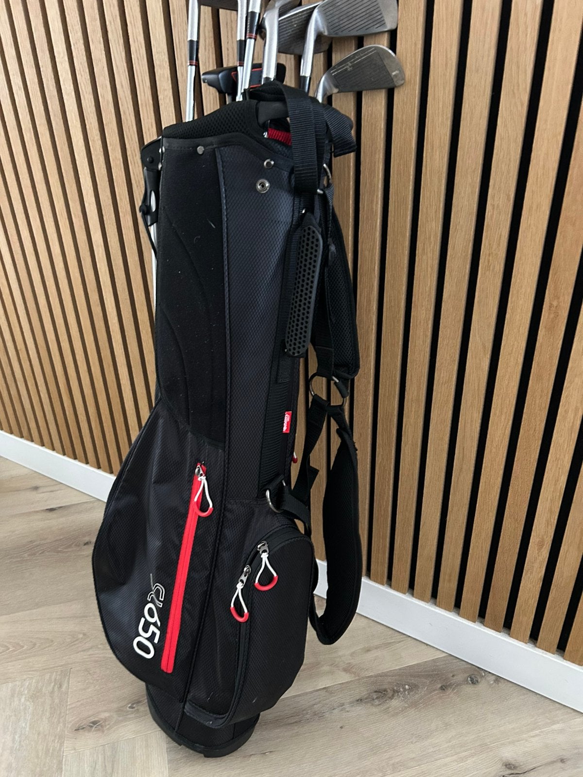 Benross Genesis P3 standbag (draagbare golftas), Ophalen, Zo goed als nieuw, Tas