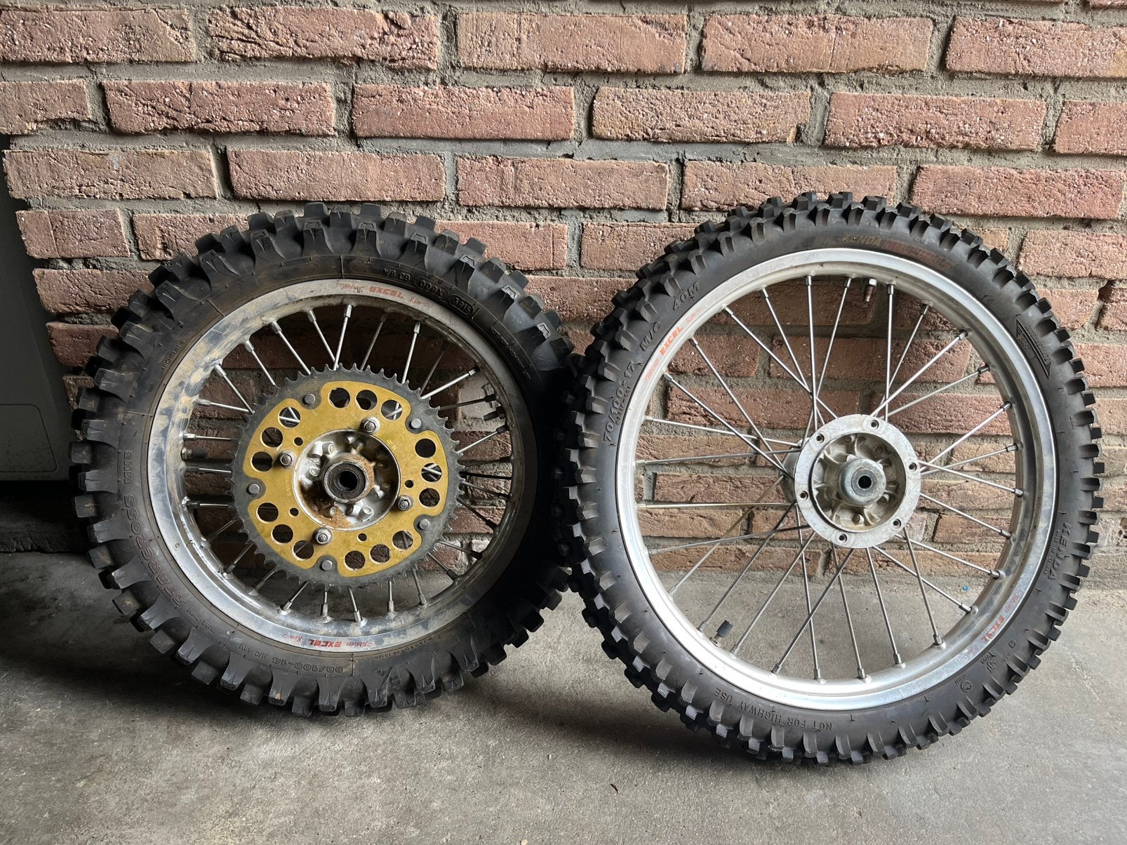 Kawasaki kx 85 lage wielen/velgen met band, Motoren, Onderdelen | Merk-onafhankelijk, Gebruikt, Ophalen of Verzenden