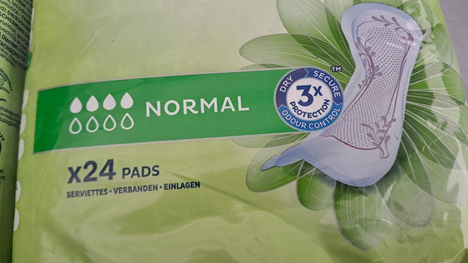 2x Tena discreet normal inleggers, Onbekend, Nieuw, Ophalen of Verzenden, Onbekend