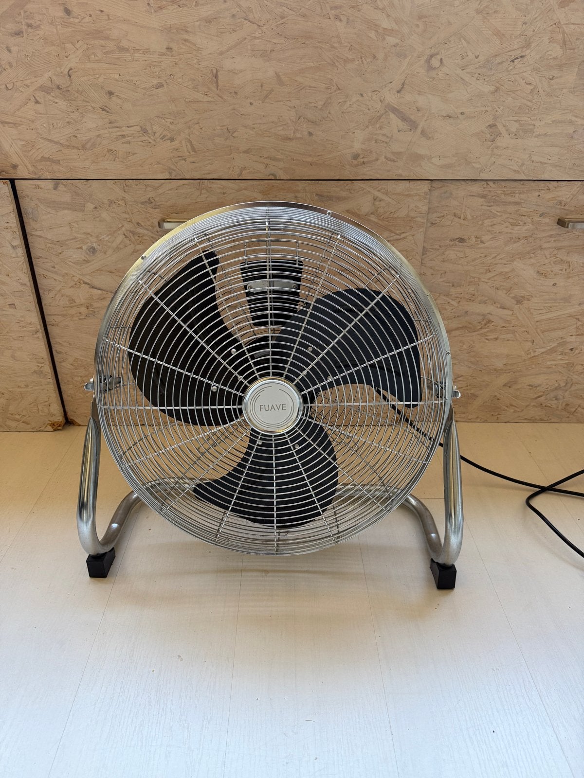 FUAVE Vloerventilator VV5010 Chrome - Krachtige Koeling, Ophalen, Zo goed als nieuw, Vloerventilator