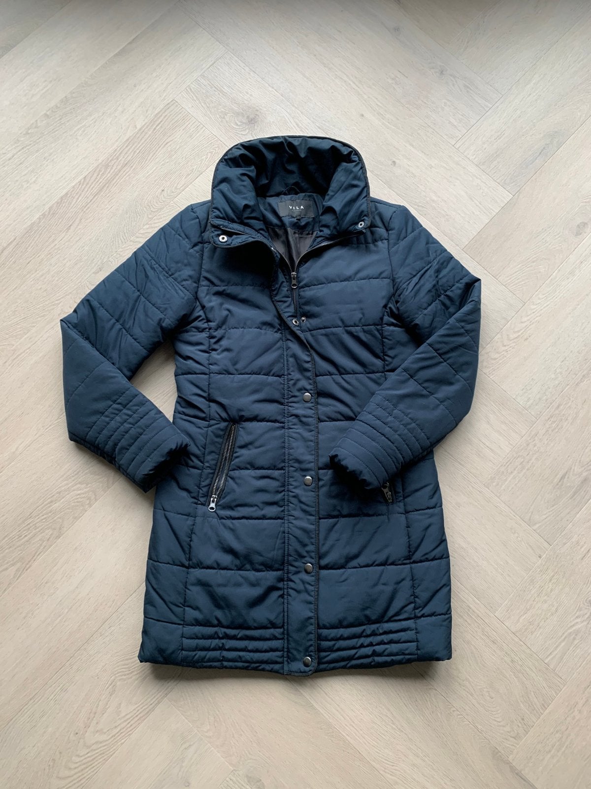 Donkerblauwe VILA winterjas mt 36 S, Ophalen of Verzenden, Zo goed als nieuw, Maat 36 (S), Blauw