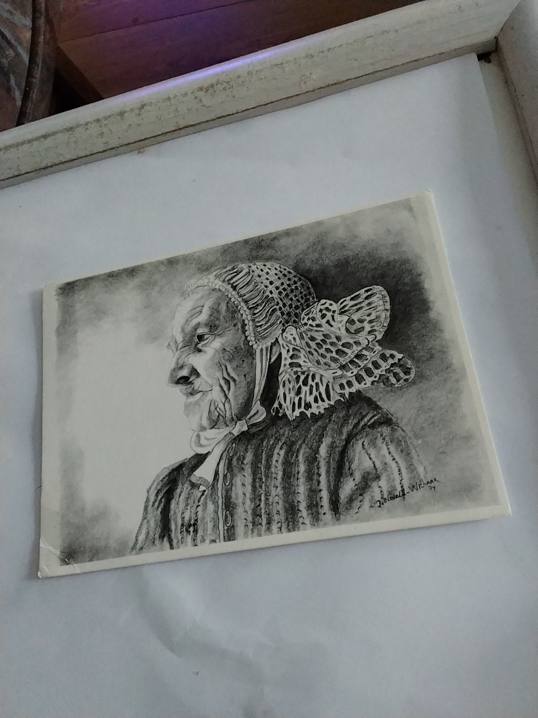 kaart tekening van  oude Vrouw JENNY ELEVELD-WITHAAR, Ophalen of Verzenden, 1960 tot 1980, Gelopen