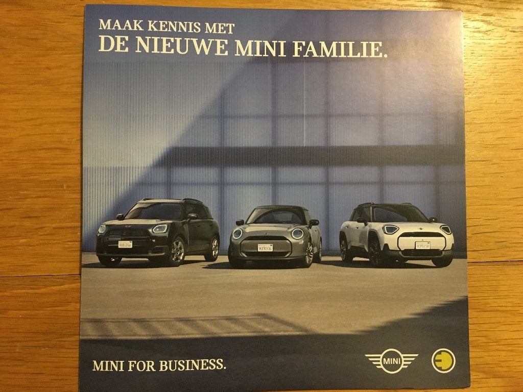 Mini EV 2024 Countryman + 9x Cooper Cabrio brochures folders, Ophalen of Verzenden, Nieuw, Overige merken