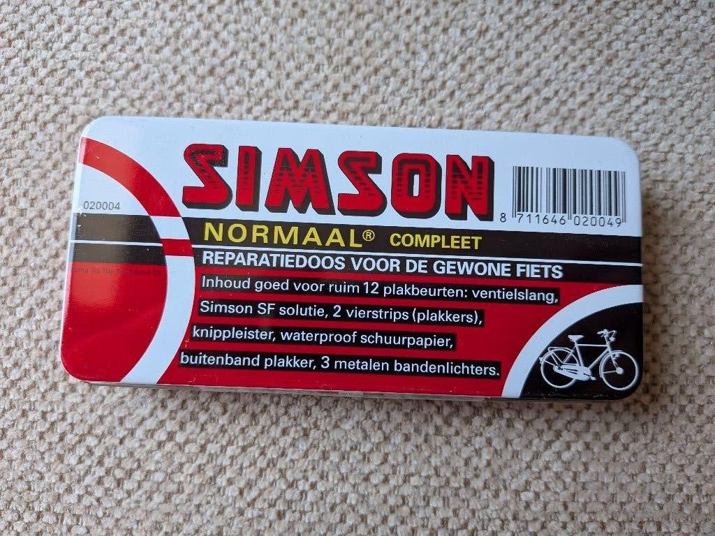 Simson Fietsband Reparatieset / Plakset in Metalen Doosje, Ophalen of Verzenden, Nieuw, Wielgereedschap