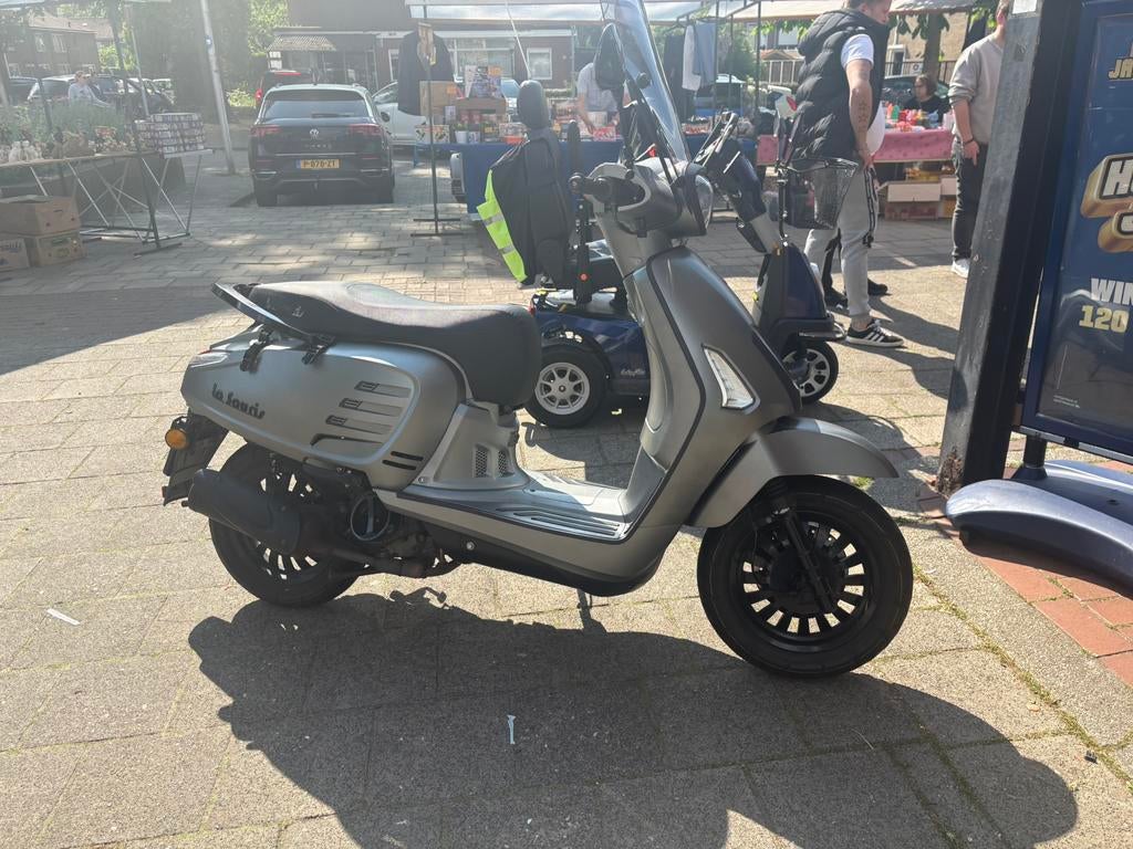 La souris Designo Scooter    E10 01.2025 jaar  euro 5, Overige merken, Gebruikt, Ophalen of Verzenden, Benzine