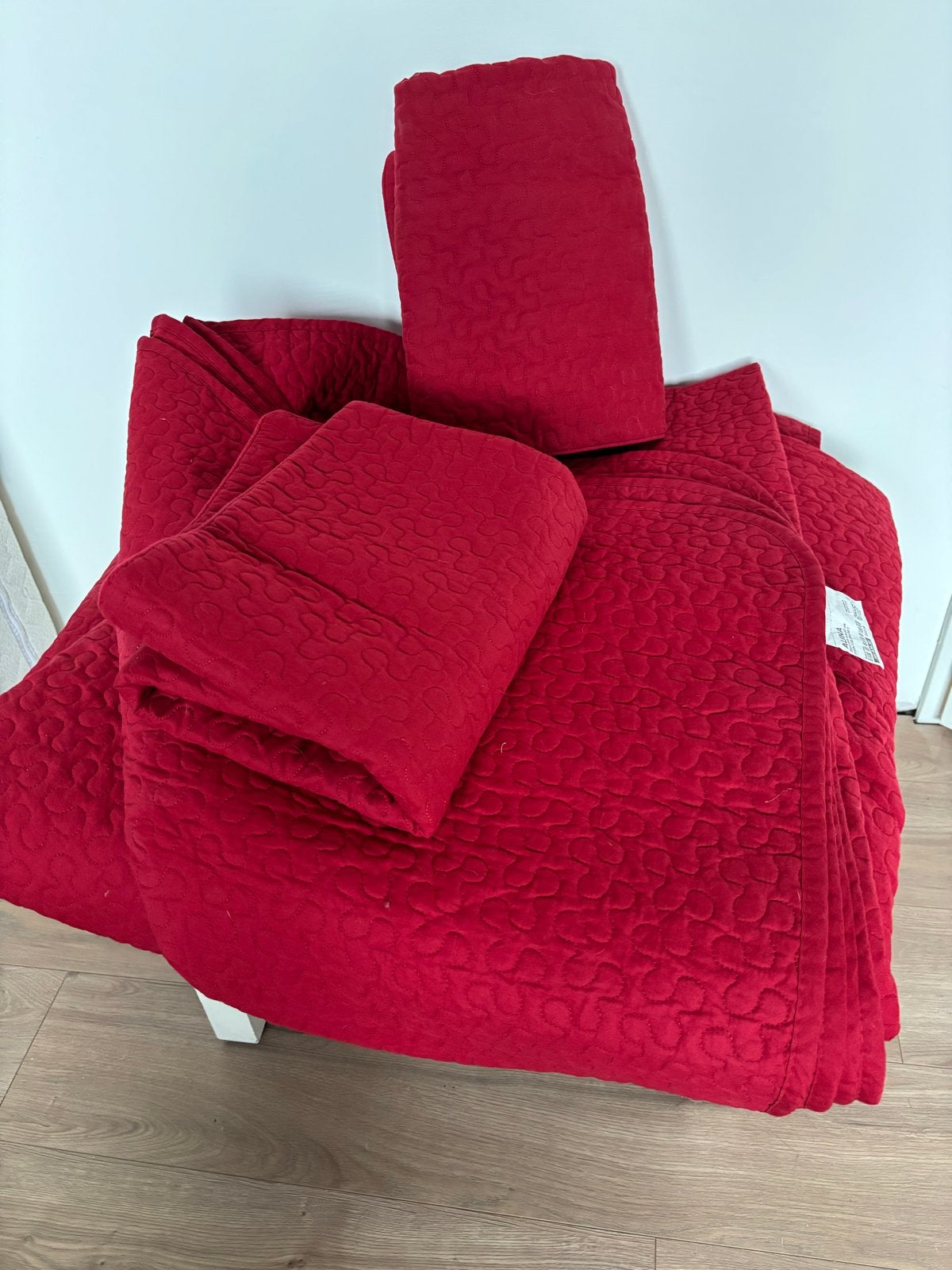 IKEA ALINA sprei/dekbedovertrek rood 260x280 cm, Ophalen, Lits-jumeaux, Overige materialen, Zo goed als nieuw