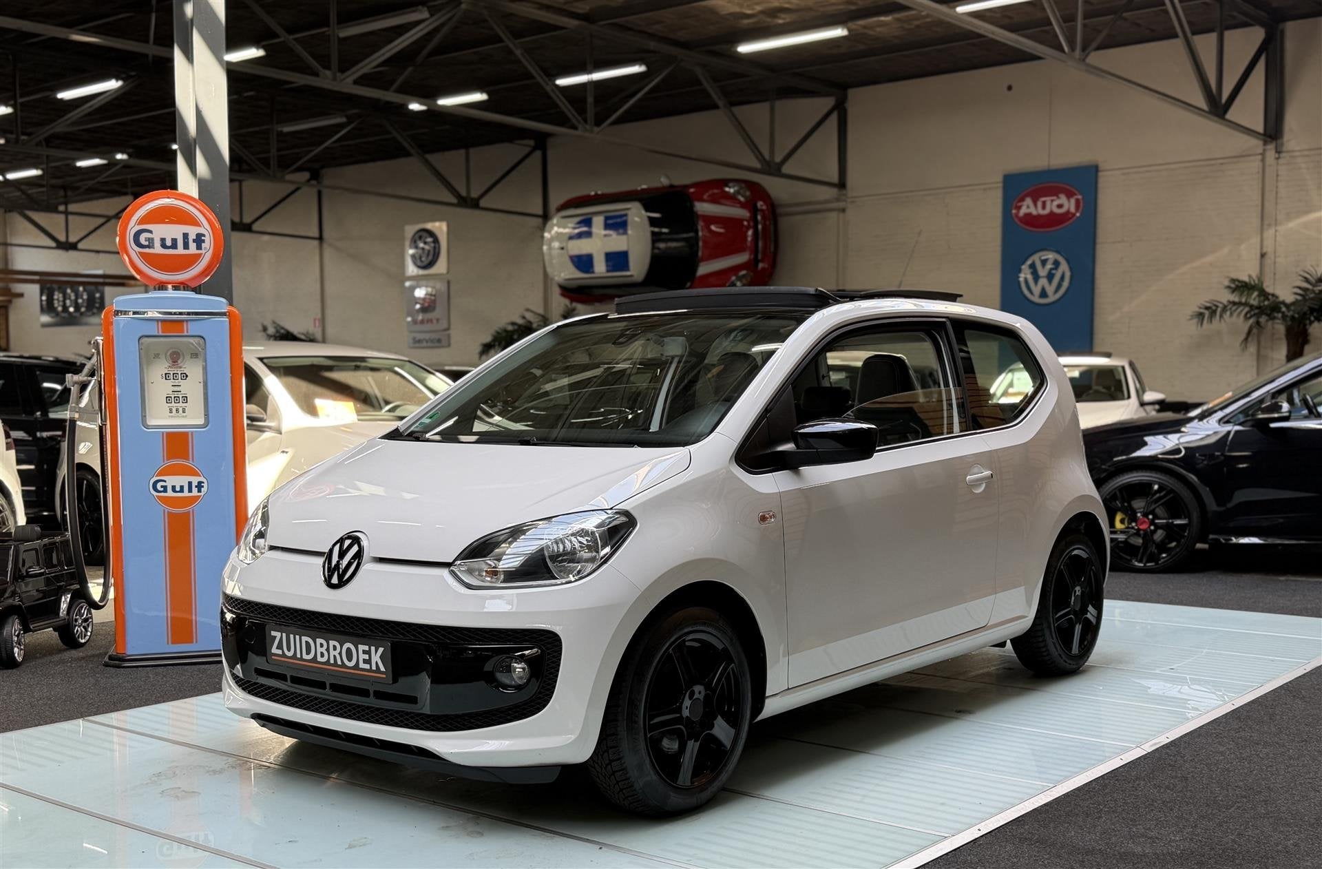Volkswagen up! 1.0 High up! 91DKM | Pano | LEER | Airco | Cr, Auto's, Volkswagen, Gebruikt, Up!, 1290 kg, Wit