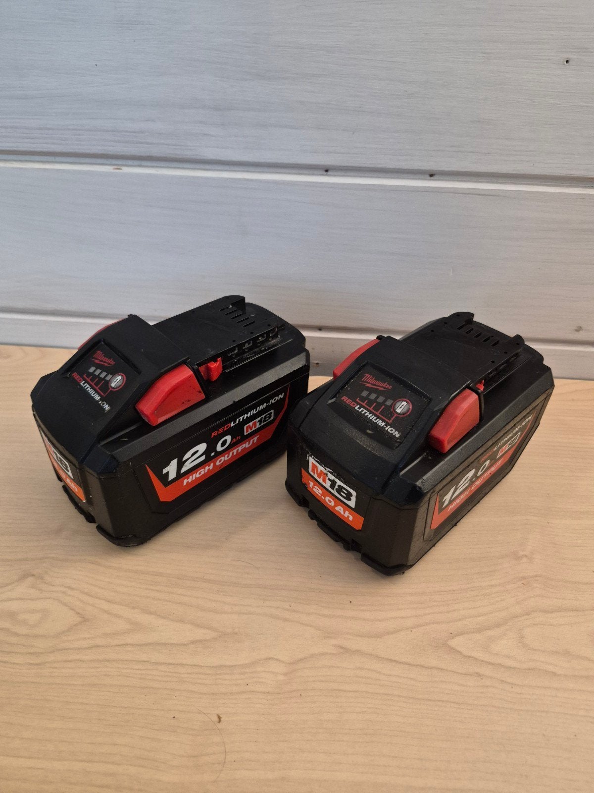 Milwaukee 12ah high output accu's 2 stuks, Ophalen of Verzenden