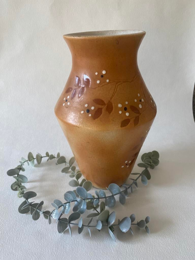 Vintage Aardewerk Vaas met Handgeschilderde Bladeren, Overige kleuren, Aardewerk of Porselein, Ophalen of Verzenden, Zo goed als nieuw