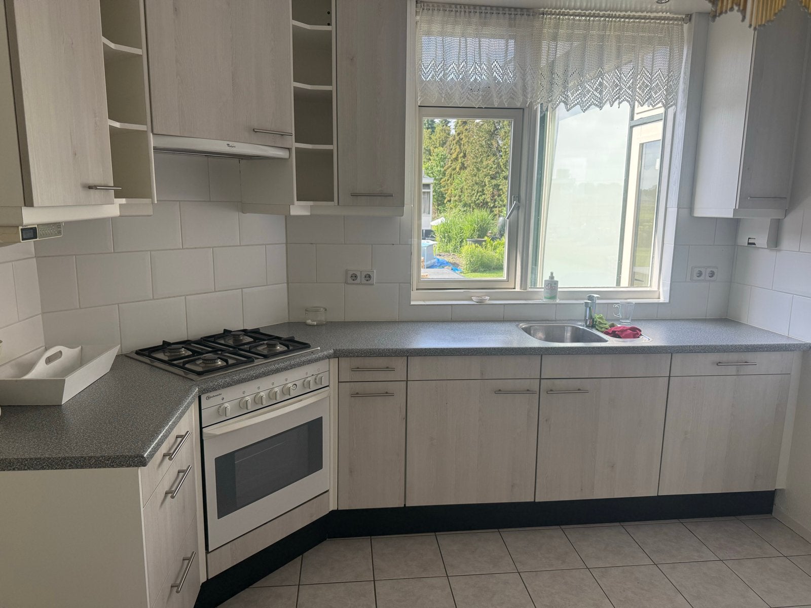 Complete Keuken met Bauknecht Oven, Witgoed en Apparatuur, Fornuizen, Gebruikt, Inbouw, Gas, 4 kookzones, 85 tot 90 cm, 60 cm of meer