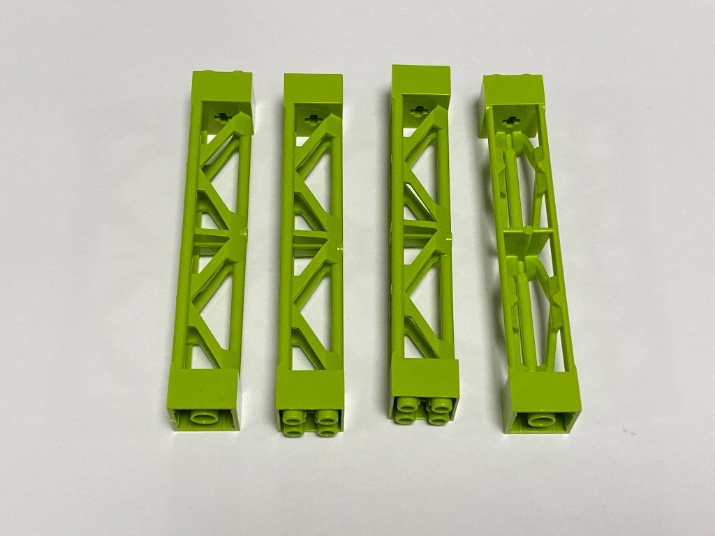 Mooie partij met 4 stuks nieuwe lego 2x2x10 steunen (95347)