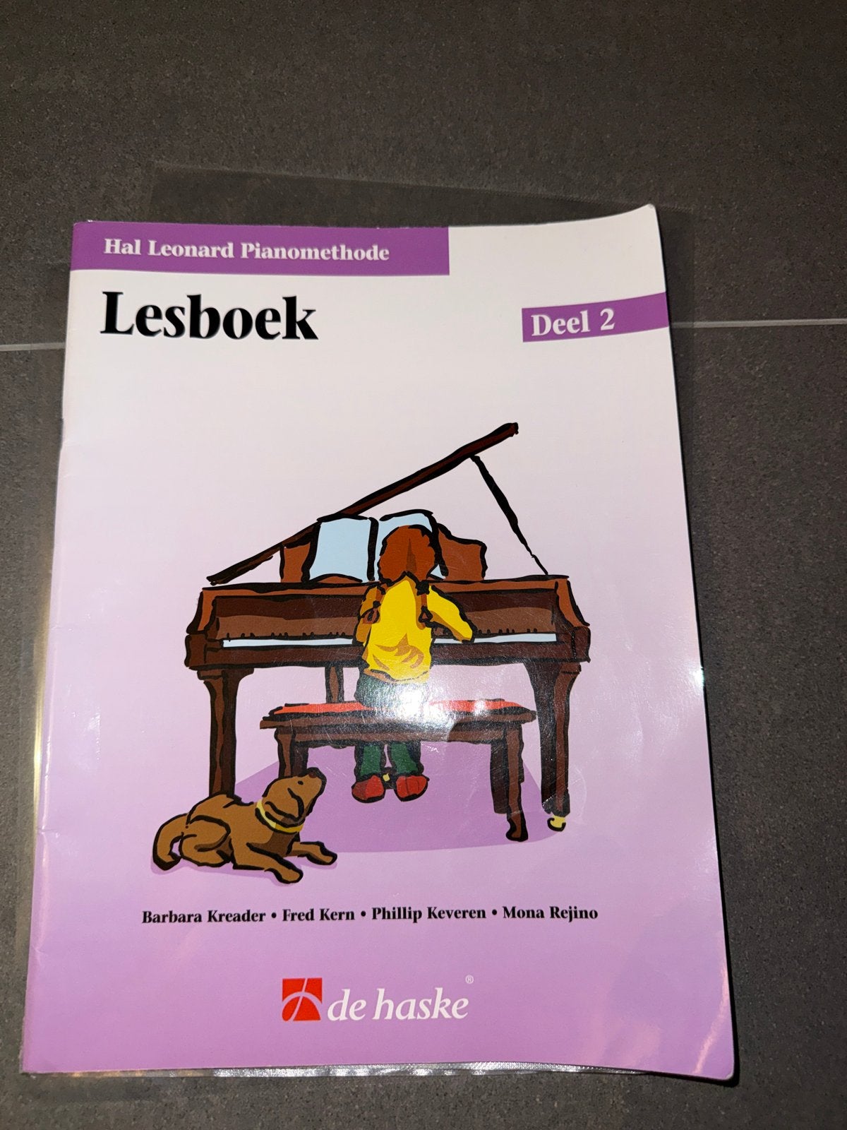 Hal Leonard Pianomethode Lesboek Deel 2, Ophalen of Verzenden, Zo goed als nieuw, Niet van toepassing