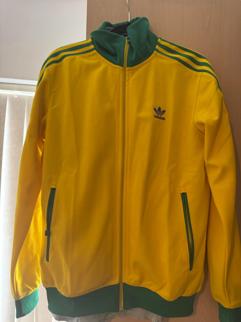 Nieuwe Adidas trainingspak maat M geel/groen, Maat 48/50 (M), Geel, Nieuw, Ophalen of Verzenden