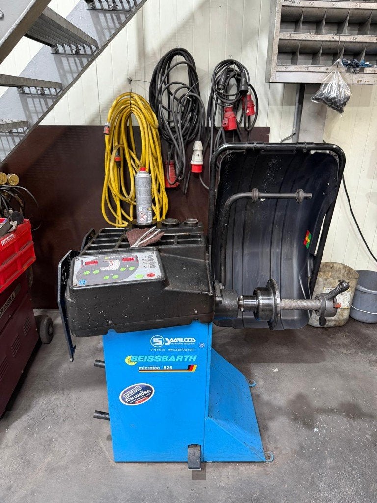Beissbarth wiel balanceermachine, Ophalen, Gebruikt