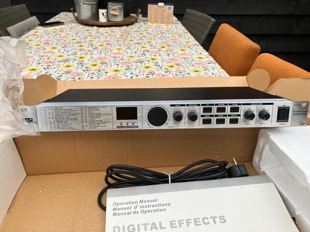 AP Digital Effects Processor DSP-256 met handleiding, Muziek en Instrumenten, Ophalen, Nieuw, Multi-effect