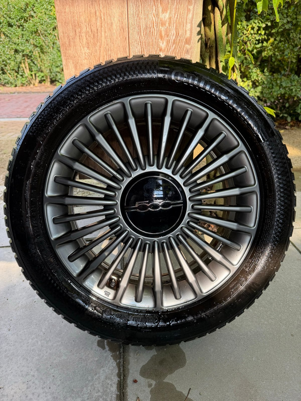 Originele Fiat 500 Aluminium velgen 16 inch met winterbanden, Auto-onderdelen, Gebruikt, 16 inch, Banden en Velgen, Personenwagen