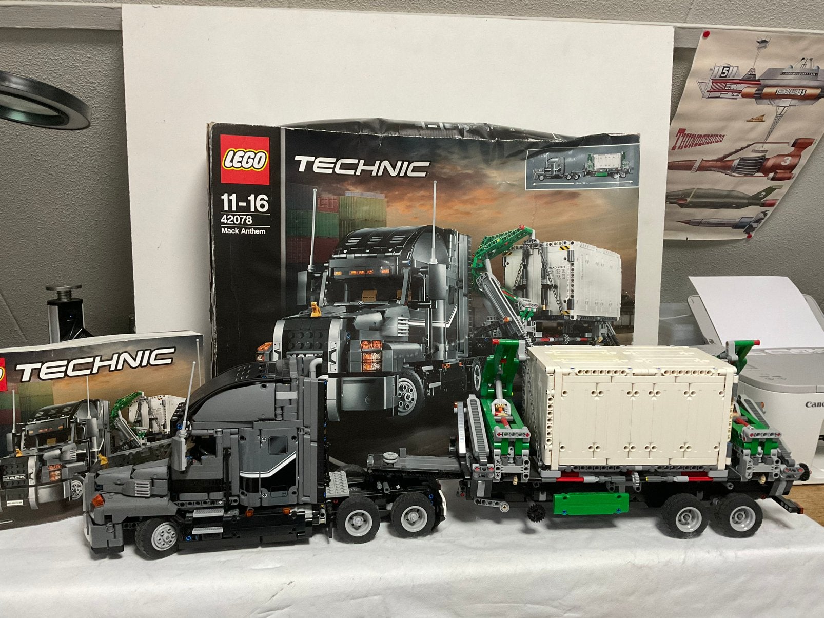 Lego Mack truck  42078 met 2 opleggers, Kinderen en Baby's, Lego, Ophalen of Verzenden, Zo goed als nieuw, Technic
