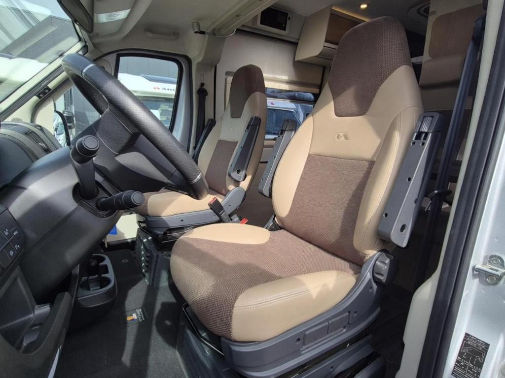 Adria Twin Platinum 640 SLX Nieuwstaat !, Tot en met 2, Bedrijf, Koelkast, Adria