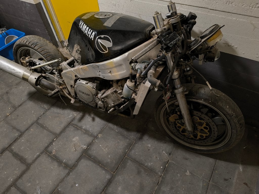 Yamaha FZR 1000 1987 project + veel extra onderdelen, Motoren, Onderdelen | Yamaha, Ophalen, Gebruikt