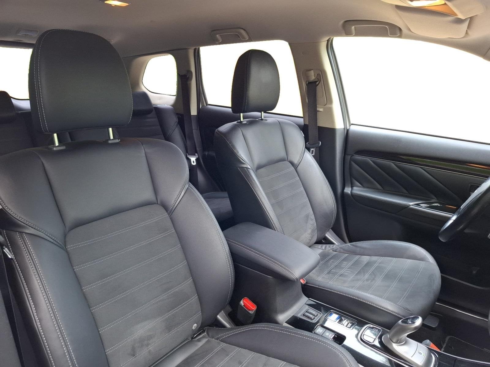 Mitsubishi Outlander 2.4 PHEV Intense | TREKHAAK | AUTOMAAT, Automaat, 12 maanden, Euro 6, 4 cilinders