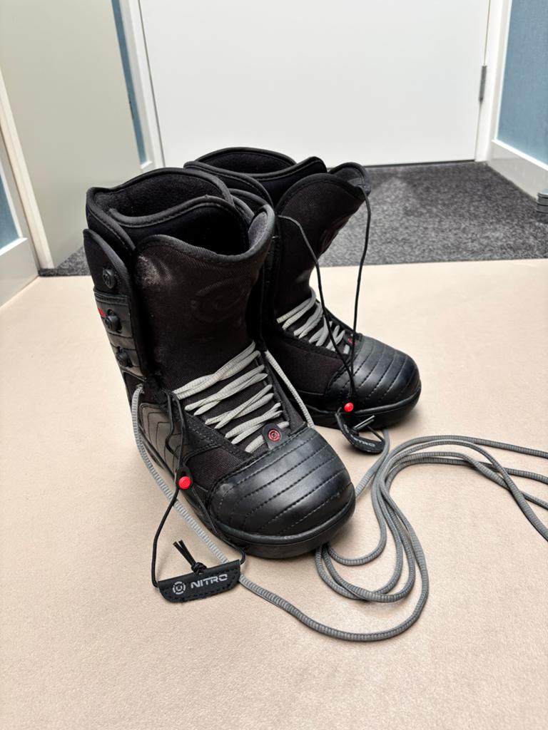 Snowboard schoenen, Sport en Fitness, Snowboarden, Ophalen of Verzenden, Zo goed als nieuw, Schoenen