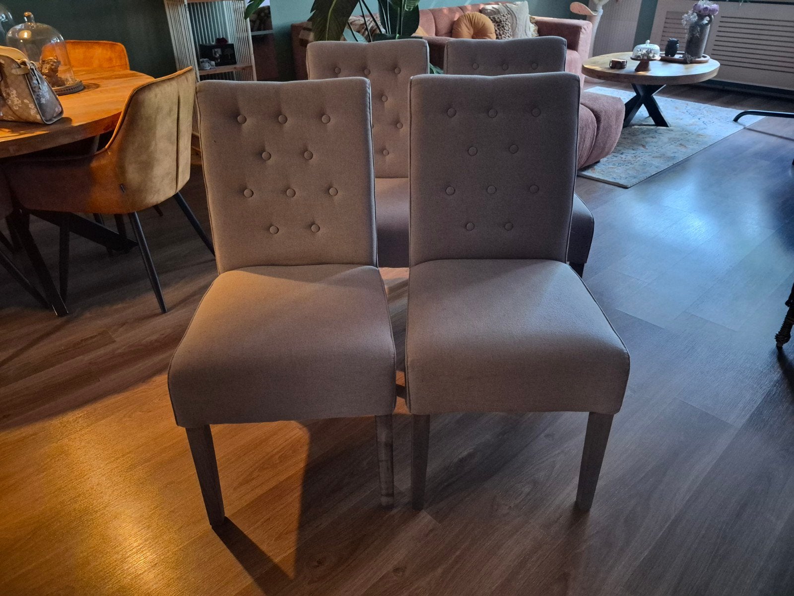 4 Nette stoelen uit rookvrij huis, Gebruikt, Ophalen of Verzenden, Vier, Stof