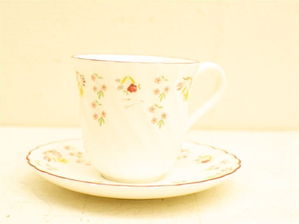 Wedgwood kop en schoteltje 32165, Gebruikt, Ophalen of Verzenden, Bord(en), Wedgwood