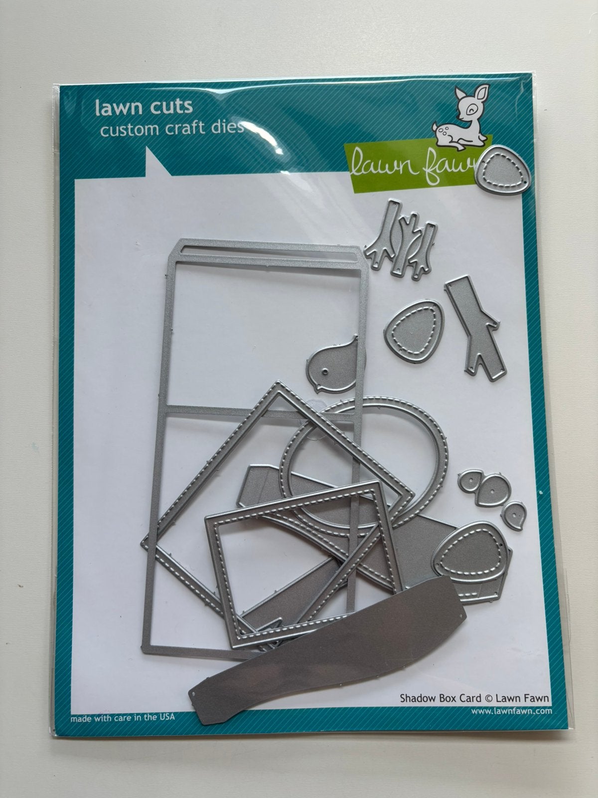 Lawn Fawn Shadow Box Card, Ophalen of Verzenden, Zo goed als nieuw, Overige thema's, Pons of Mal