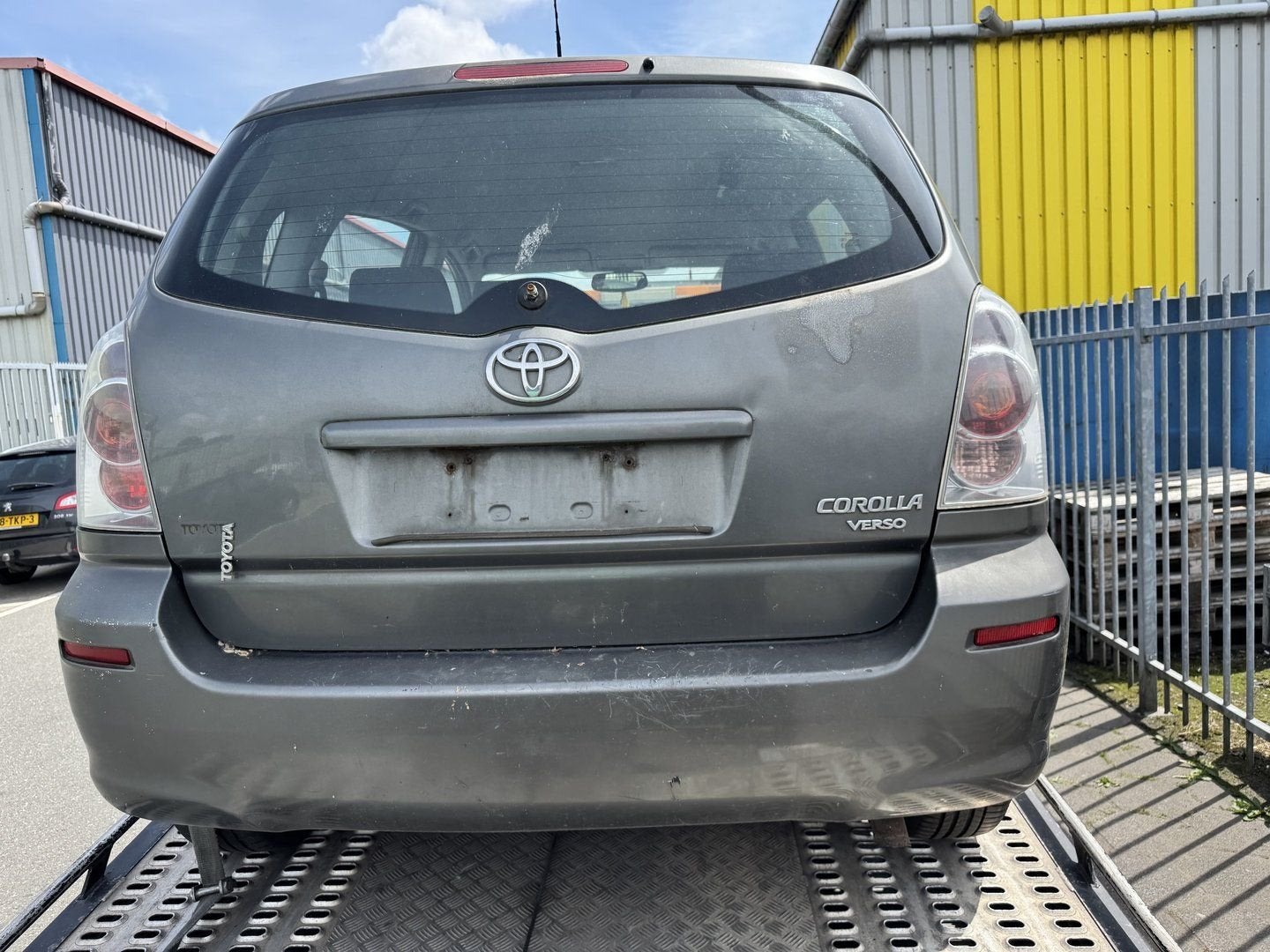 Foto 6 van Toyota Corolla Verso 2.0 D 2005 veel onderdelen voorradig