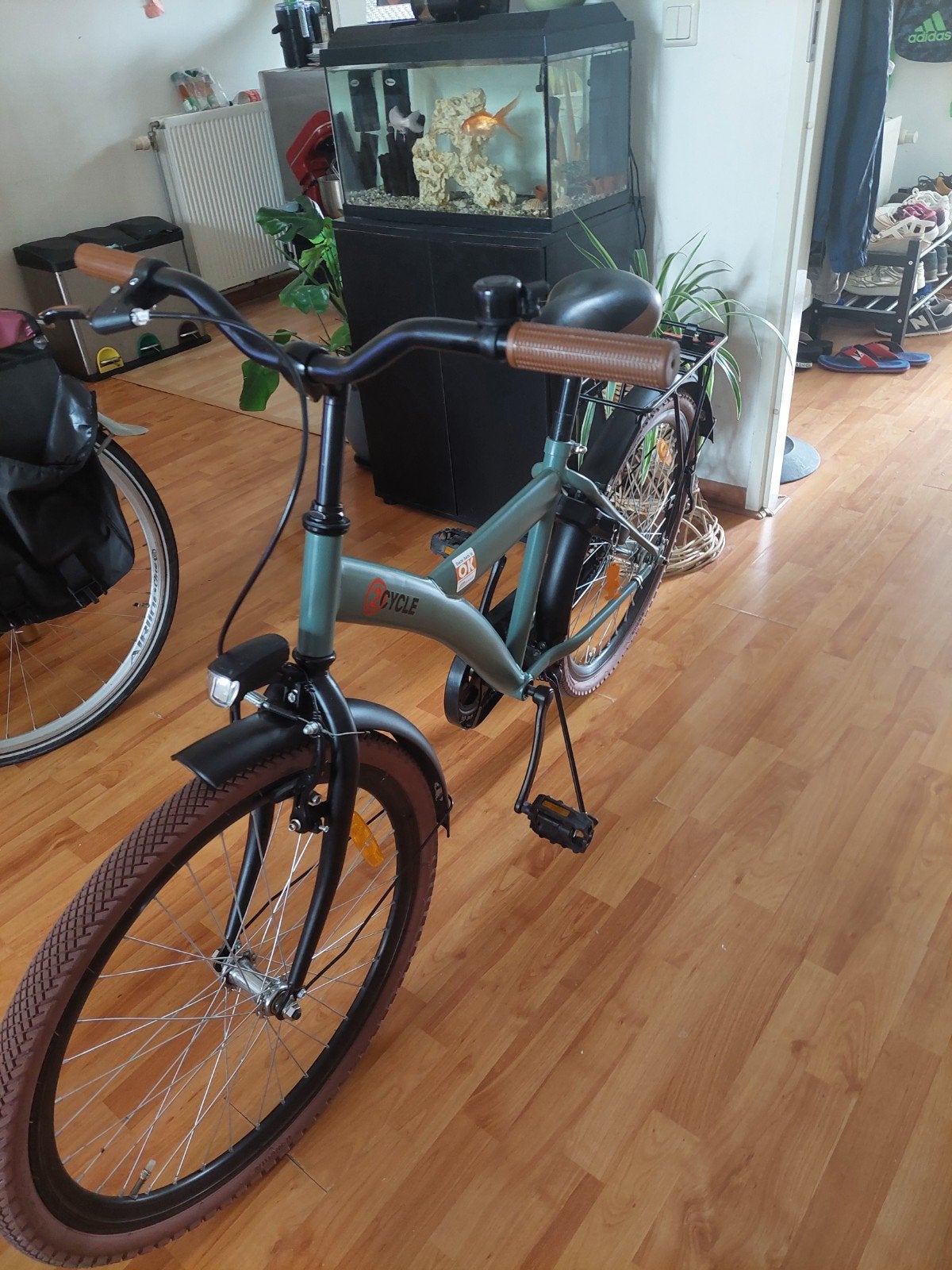 2Cycle jongensfiets 24 inch – groen – zo goed als nieuw, (Extra) lage instap, Velgrem, Zo goed als nieuw, Minder dan 47 cm