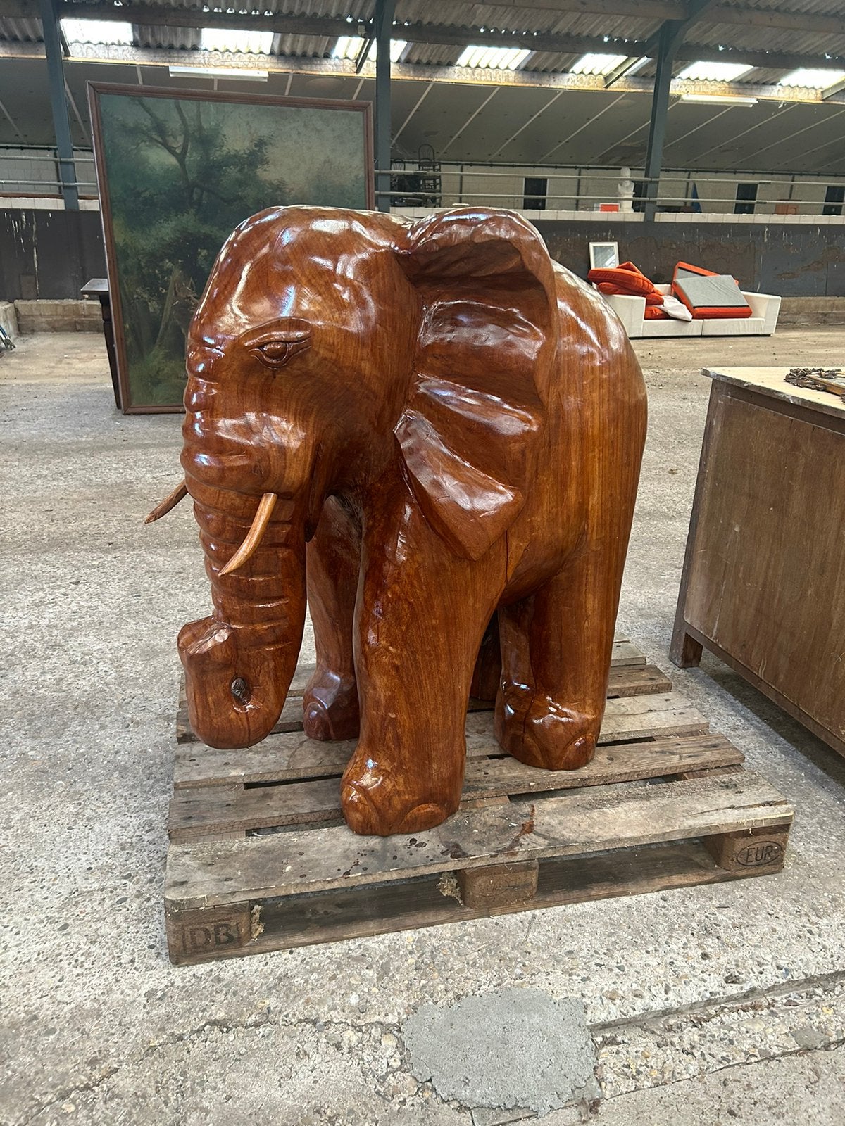 Grote massief houten olifant - 110cm hoog, Antiek en Kunst, Ophalen, 1 meter - 2 meter, Beeld, Hout