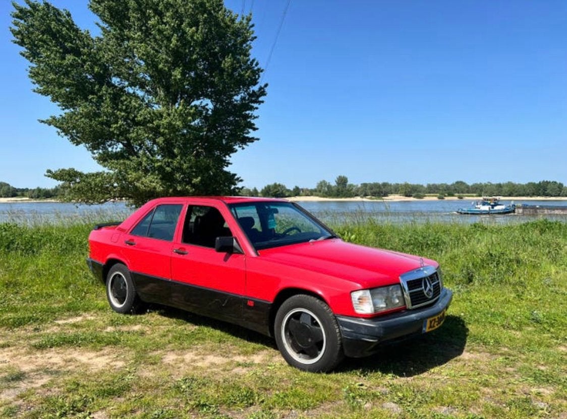Mercedes-Benz 190-Serie 2.0 E U9 1990 Rood, Achterwielaandrijving, 118 pk, 4 cilinders, Origineel Nederlands