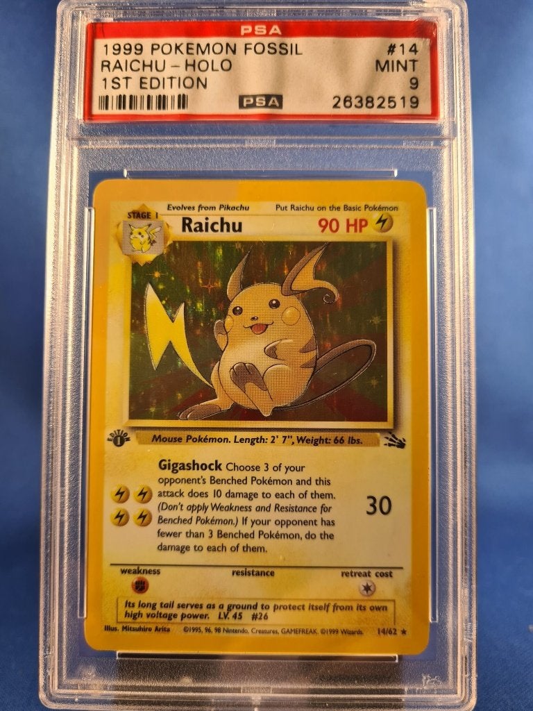 Raichu 14/62 - Fossil (1st edition) (PSA 9), Hobby en Vrije tijd, Verzamelkaartspellen | Pokémon, Verzenden, Gebruikt