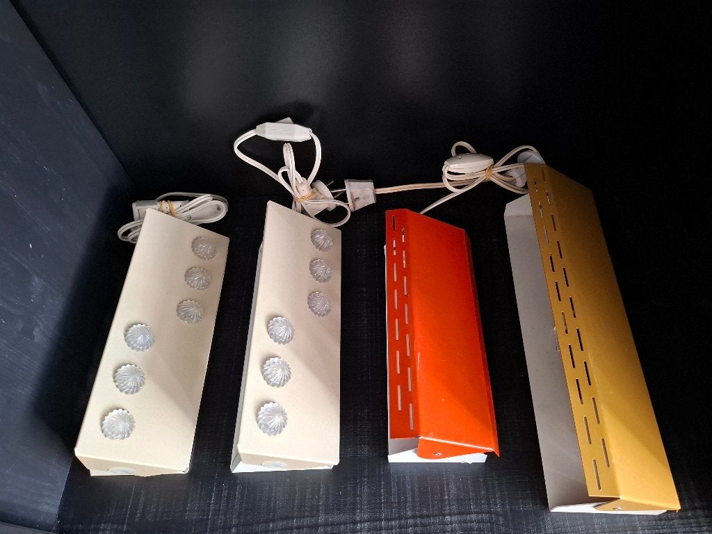 Vintage metalen wandlampen geel beige, Gebruikt, Ophalen of Verzenden, Metaal, Wandlamp