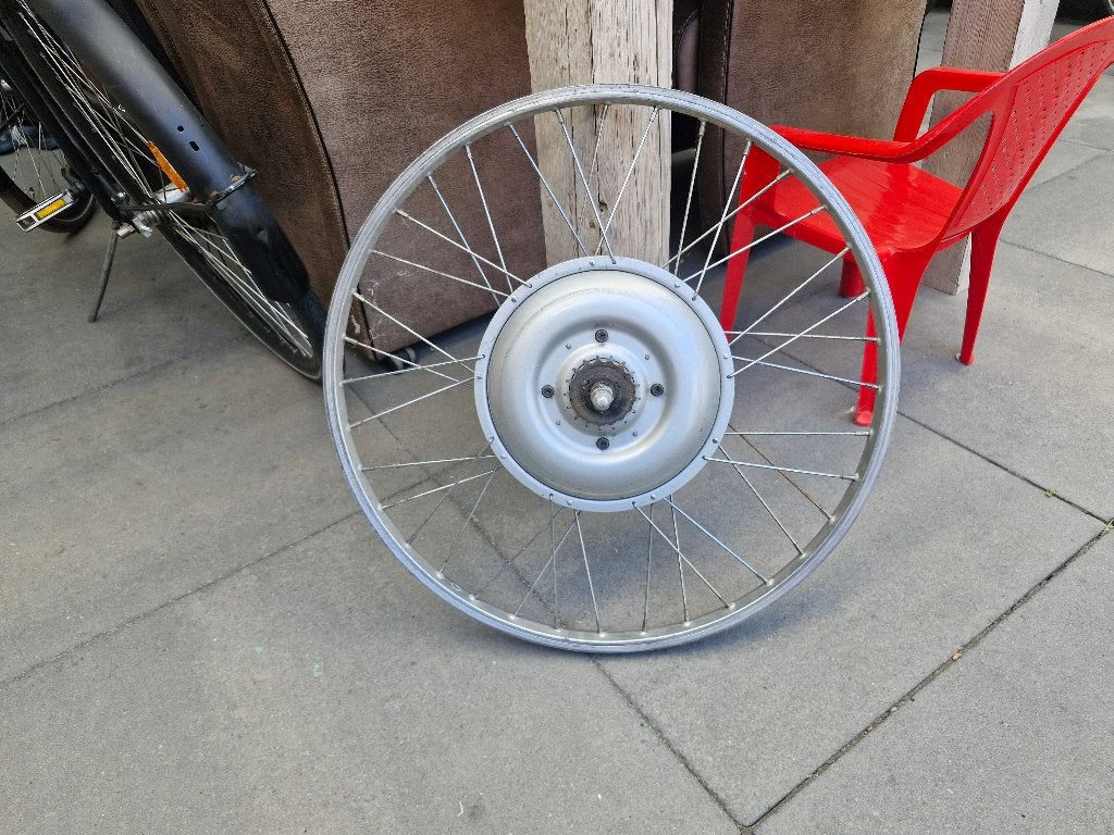 Achterwiel, Fietsen en Brommers, Ophalen
